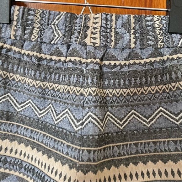 J. Crew Factory Shorts 3 Inch Geometric Pattern Pull On Gray Blue Boho Summer 4 - Picture 3 of 8